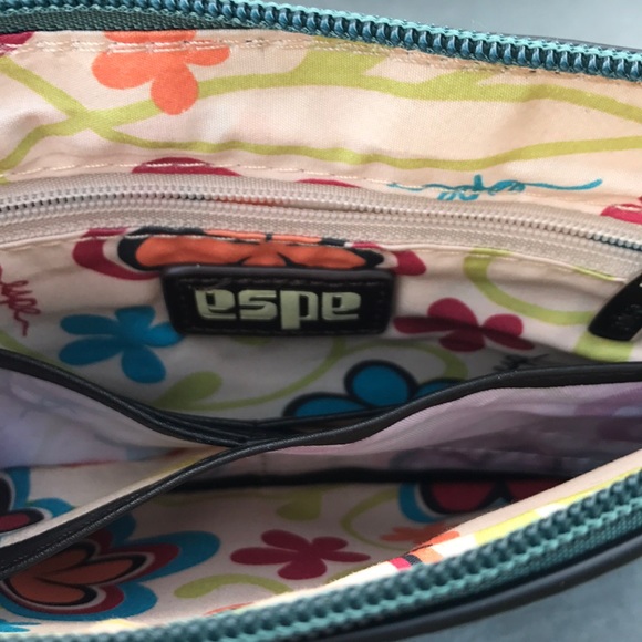 Dannah beautiful flower 🌺 leather shoulder bag - Picture 7 of 7